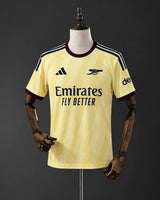 Arsenal 2026/27 front mannequin view
