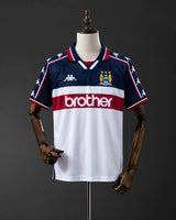 Manchester City 1997/98 front mannequin view